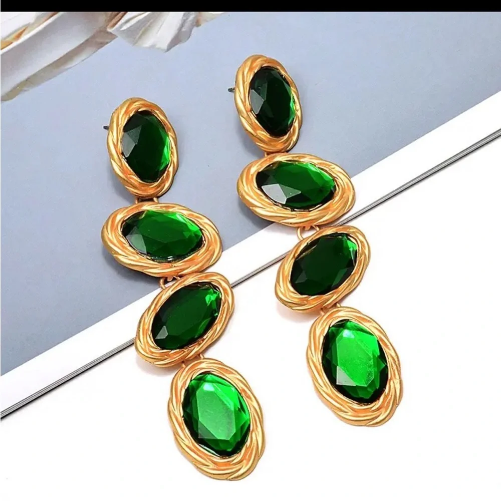 Lucky charm drop earrings - Picture 9 of 9